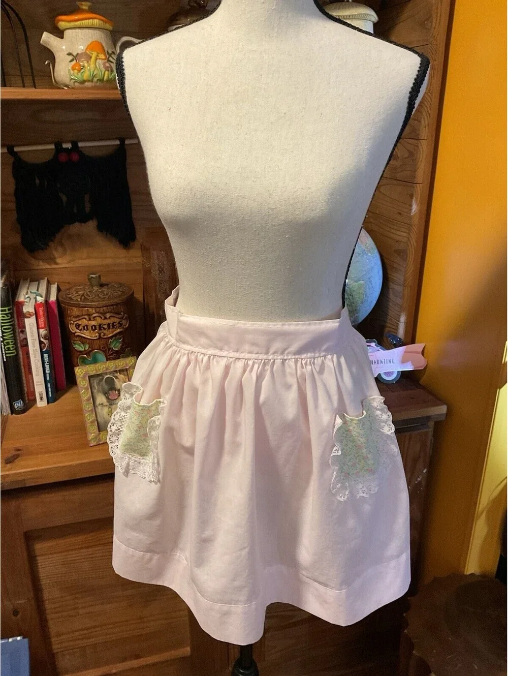 Vintage 1950’s Pink Sheer Half Apron Lace Pockets